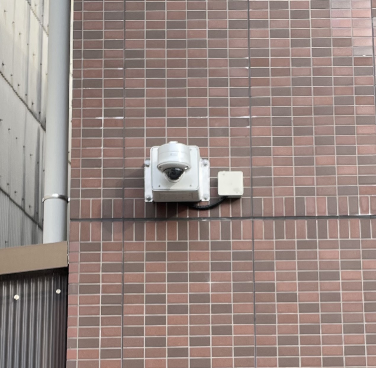 屋外カメラ